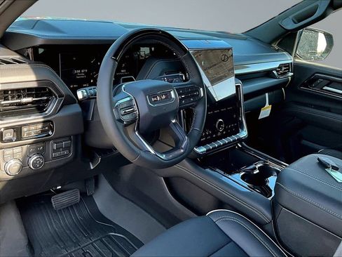 New 2026 GMC Yukon XL Elevation w/ Elevation Premium Package AWD/4WD image 7