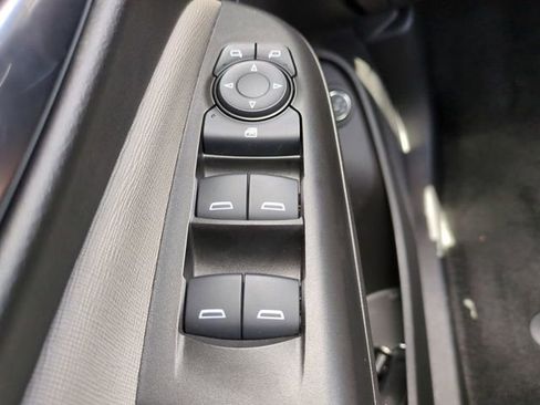 Used 2025 Buick Envista Avenir FWD image 28
