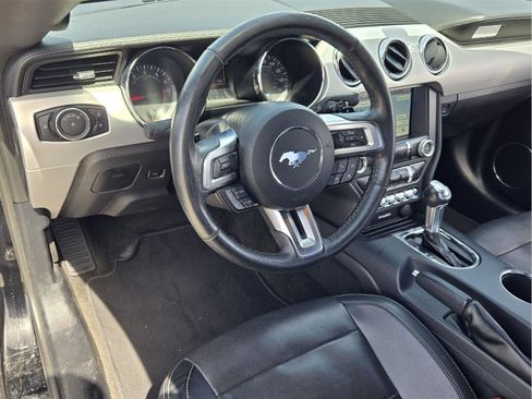 Used 2017 Ford Mustang Premium RWD image 24