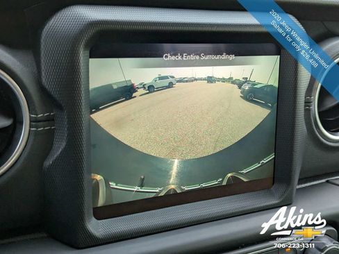 Used 2020 Jeep Wrangler Unlimited Sahara AWD/4WD image 21