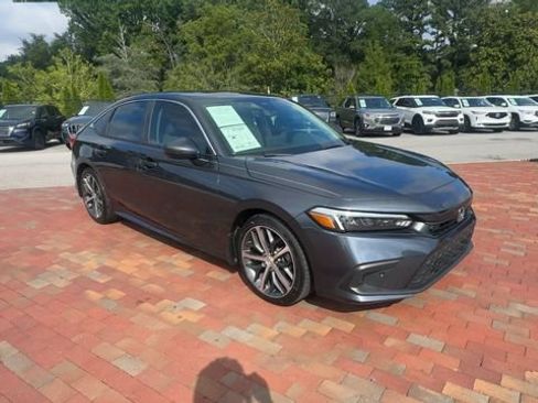 Certified 2023 Honda Civic Touring image 4