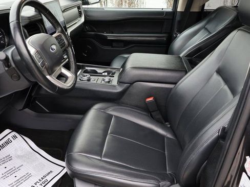 Used 2024 Ford Expedition Max XLT image 40