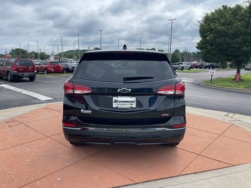 Used 2022 Chevrolet Equinox RS w/ LPO, Floor Liner Package image 14