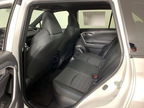 Used 2024 Toyota RAV4 SE AWD/4WD image 31