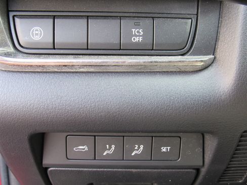 Used 2020 MAZDA CX-30 FWD w/ Premium Package image 21