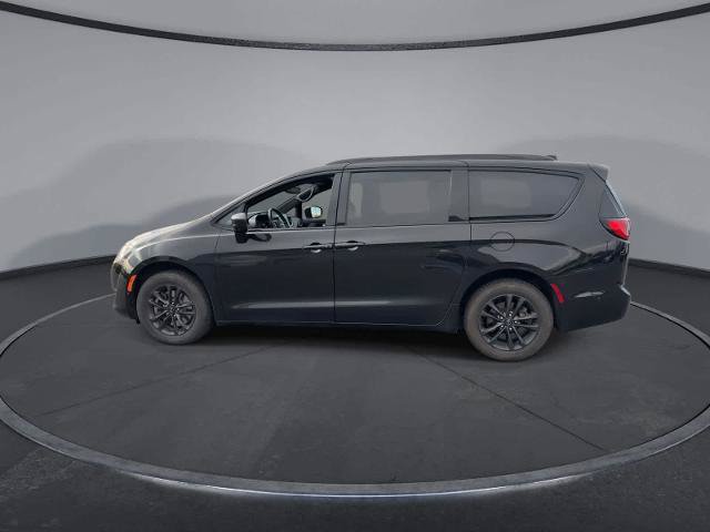 Used 2020 Chrysler Pacifica Touring-L w/ Advanced Safetytec Group AWD/4WD image 5