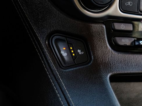 Used 2017 Chevrolet Tahoe LT w/ LT Signature Package image 24