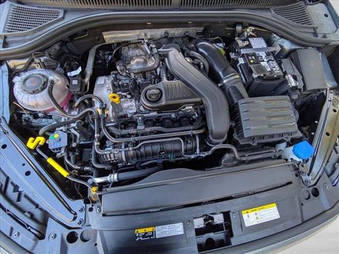 New 2025 Volkswagen Jetta SE FWD image 18