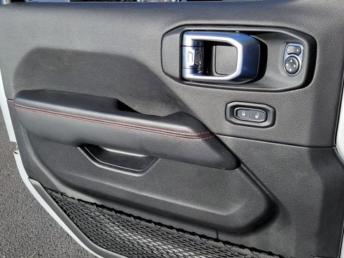 Used 2023 Jeep Gladiator Rubicon w/ LED Lighting Group image 7