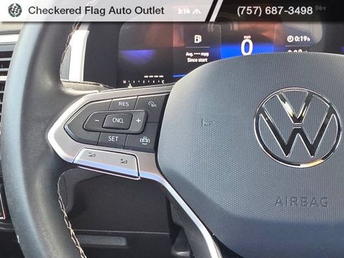 Used 2023 Volkswagen Atlas Cross Sport SE AWD/4WD image 26
