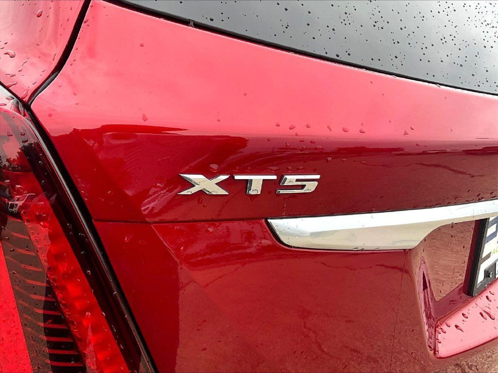 Used 2023 Cadillac XT5 Premium Luxury w/ Technology Package FWD image 26