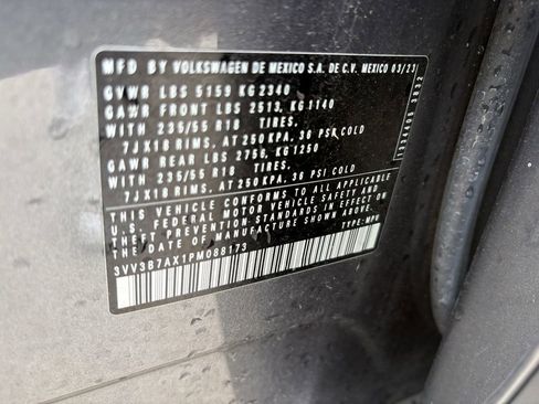 Used 2023 Volkswagen Tiguan SE FWD image 29
