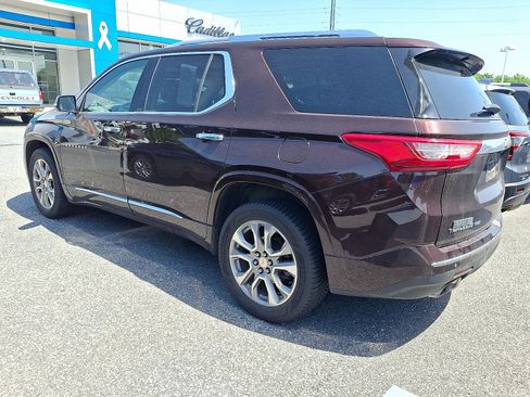 Used 2018 Chevrolet Traverse Premier AWD/4WD image 4