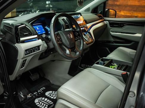Used 2024 Honda Odyssey Touring image 9