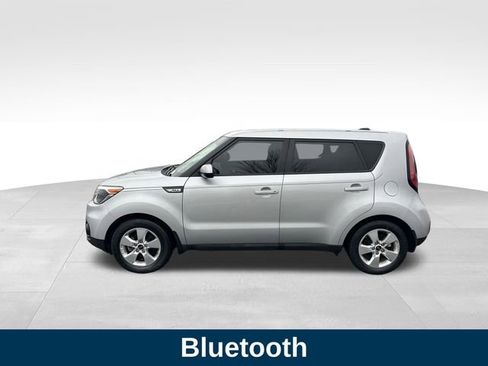 Used 2017 Kia Soul image 2