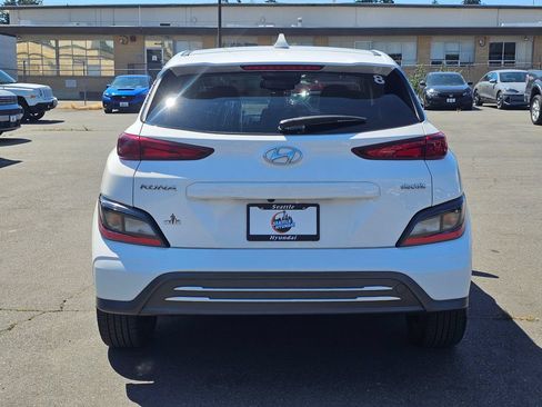 Used 2023 Hyundai Kona SE FWD image 6