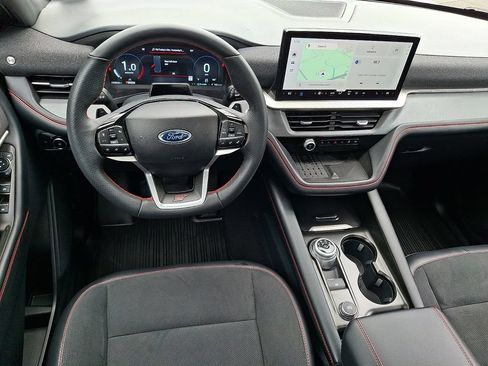Used 2025 Ford Explorer ST AWD/4WD image 2