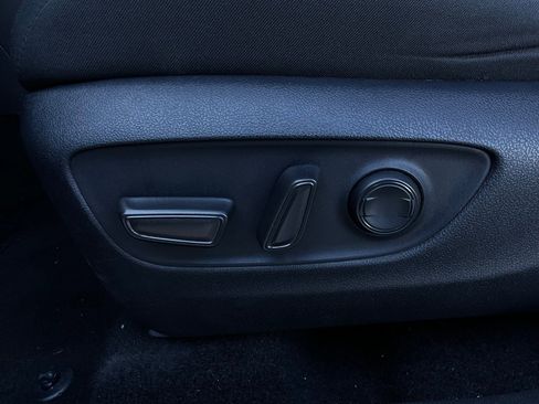 Used 2025 Toyota RAV4 XLE image 11