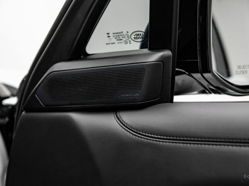 Used 2024 Land Rover Range Rover SE image 74