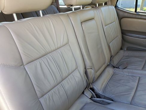 Used 2004 Toyota Sequoia SR5 image 37