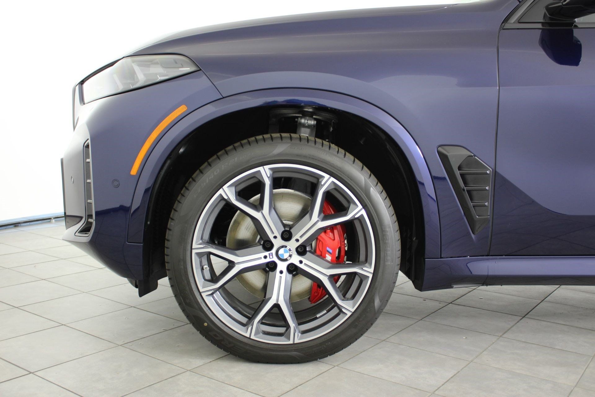 Used 2026 BMW X5 sDrive40i w/ M Sport Package RWD image 11