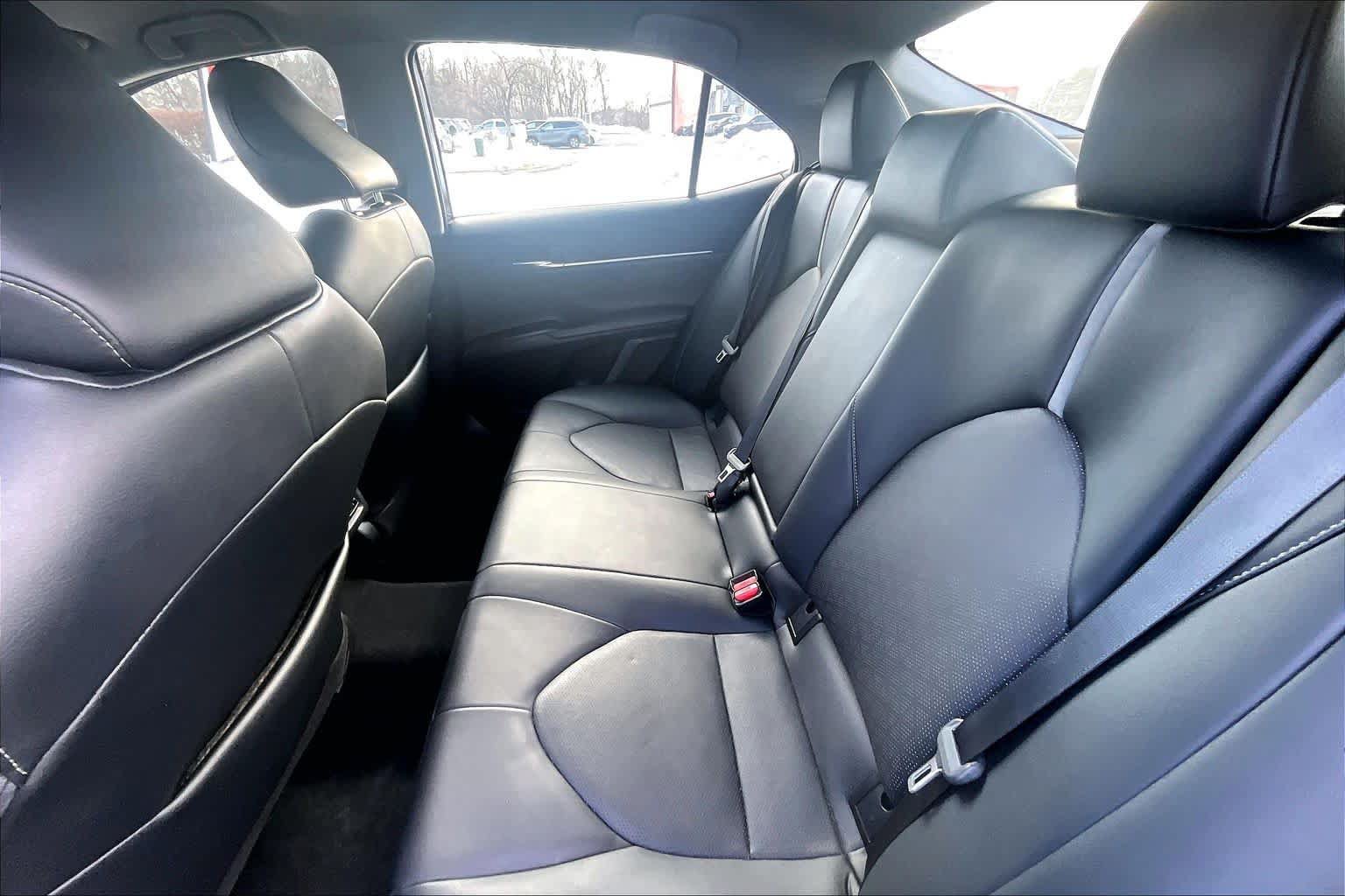Used 2022 Toyota Camry XSE FWD image 19