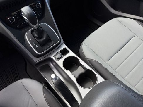 Used 2013 Ford Escape SE FWD image 18