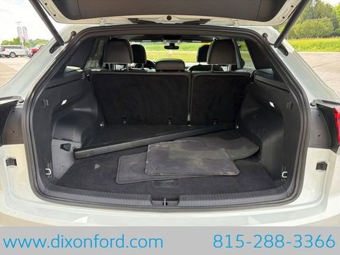Used 2024 Volkswagen Atlas Cross Sport SEL Premium R-Line AWD/4WD image 27
