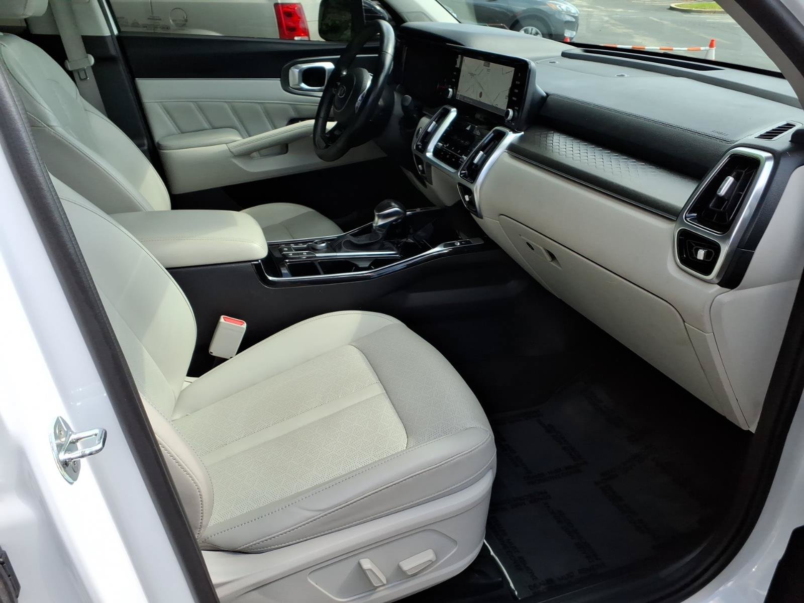 Used 2021 Kia Sorento SX AWD/4WD image 28
