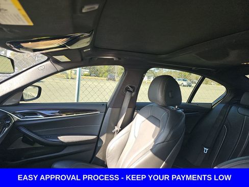 Used 2019 BMW 530i xDrive w/ Convenience Package image 10