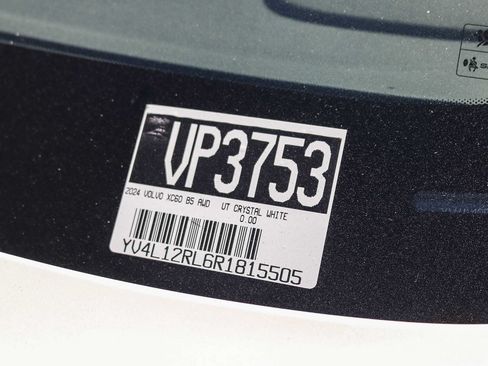 Used 2024 Volvo XC60 B5 Plus w/ Protection Package Premier AWD/4WD image 32