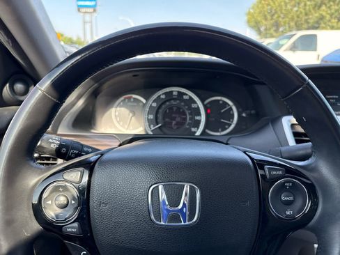 Used 2016 Honda Accord EX-L image 12