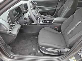 New 2026 Hyundai Elantra Hybrid FWD video 4