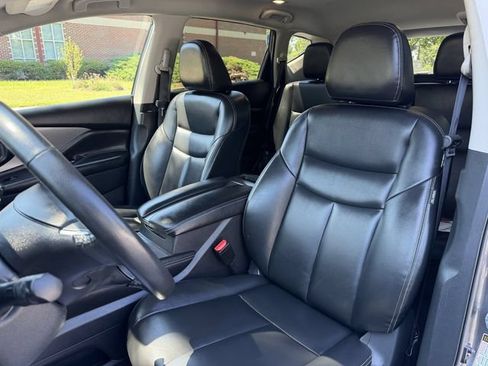 Used 2024 Nissan Murano SV w/ Cargo Package FWD image 2