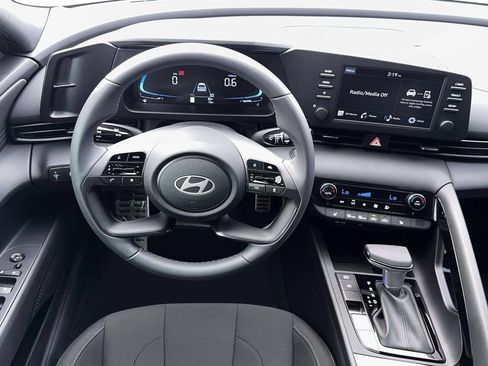 New 2026 Hyundai Elantra SEL Sport Premium FWD image 17