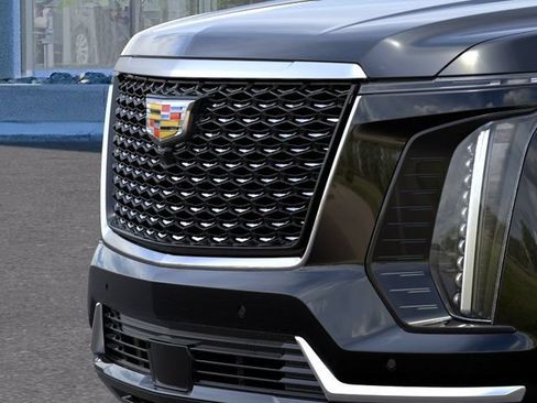 New 2026 Cadillac Escalade ESV Luxury w/ Touring Package AWD/4WD image 13