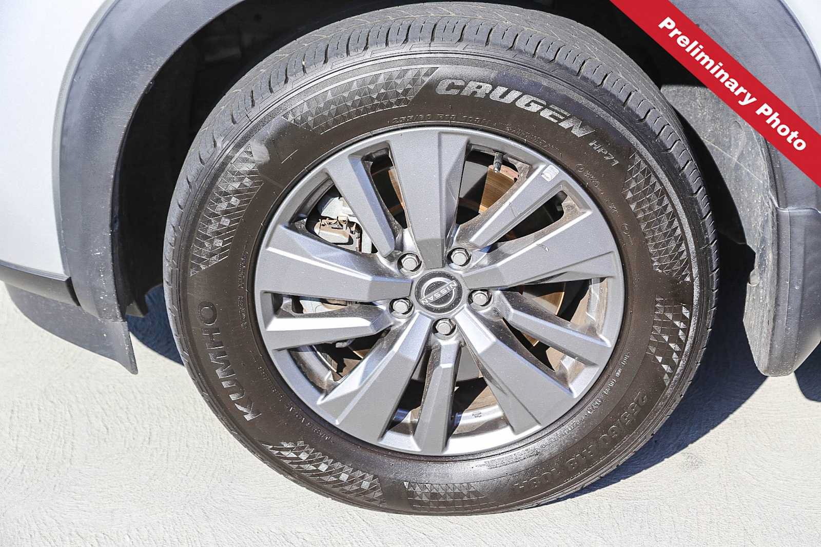Used 2024 Nissan Pathfinder S FWD image 11