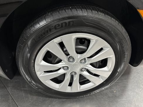 Used 2021 Kia Soul LX FWD image 14