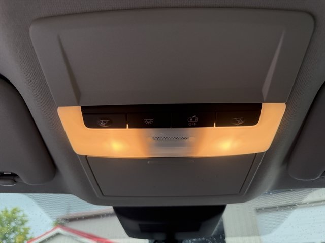 Used 2020 Nissan Sentra SV w/ Electronics Package FWD image 33