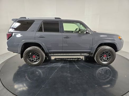 Used 2024 Toyota 4Runner SR5 Premium image 7