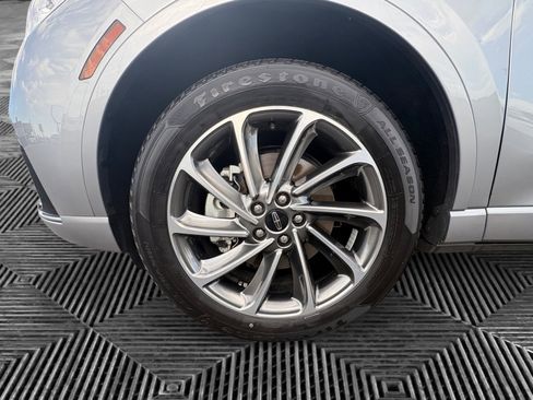 Used 2024 Lincoln Corsair Grand Touring AWD/4WD image 14