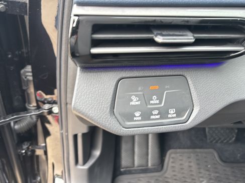 New 2026 Volkswagen ID.4 Pro S Plus AWD/4WD image 22