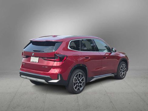 New 2026 BMW X1 xDrive28i AWD/4WD image 8