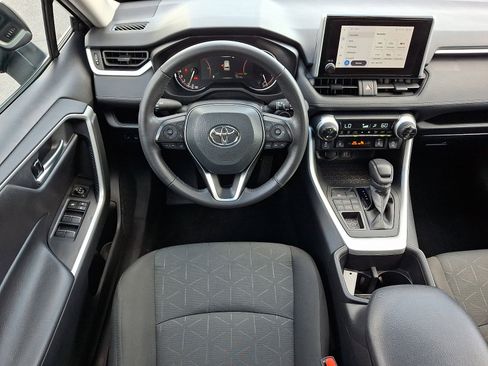 Used 2024 Toyota RAV4 XLE w/ Convenience Package image 11