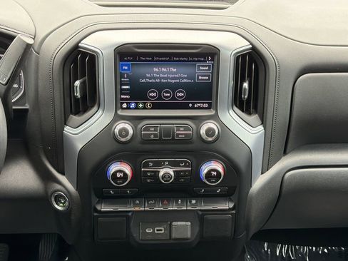 Used 2022 GMC Sierra 1500 Elevation AWD/4WD image 4