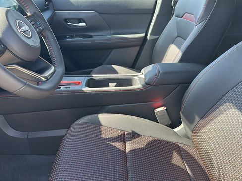 New 2026 Nissan Kicks SR image 10