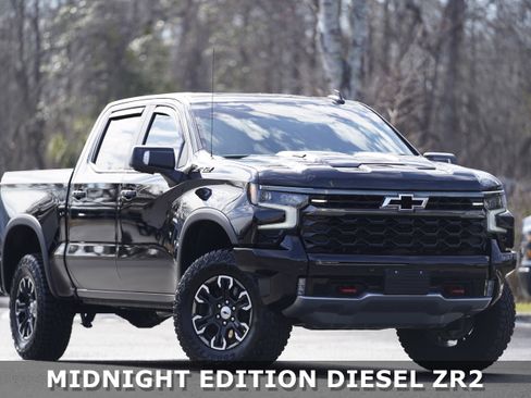 Used 2025 Chevrolet Silverado 1500 ZR2 w/ Technology Package image 2