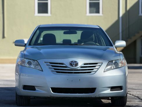 Used 2009 Toyota Camry LE image 4