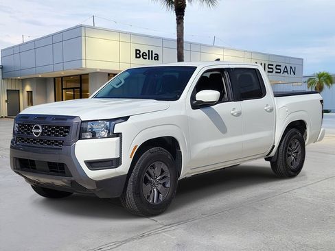 Certified 2025 Nissan Frontier SV RWD image 1