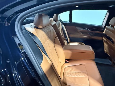 Used 2022 BMW 740i xDrive w/ M Sport Package AWD/4WD image 72